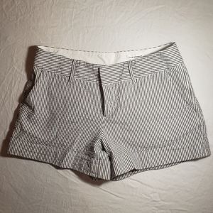 Club Monaco blue stripes Shorts 8